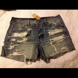 Brand new AE Tomgirl shorts size 10...sold out!!